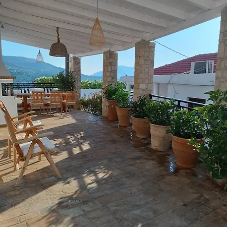 The Bridge House Βίλα *